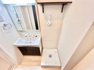 物件内観写真13　(洗濯機置場)