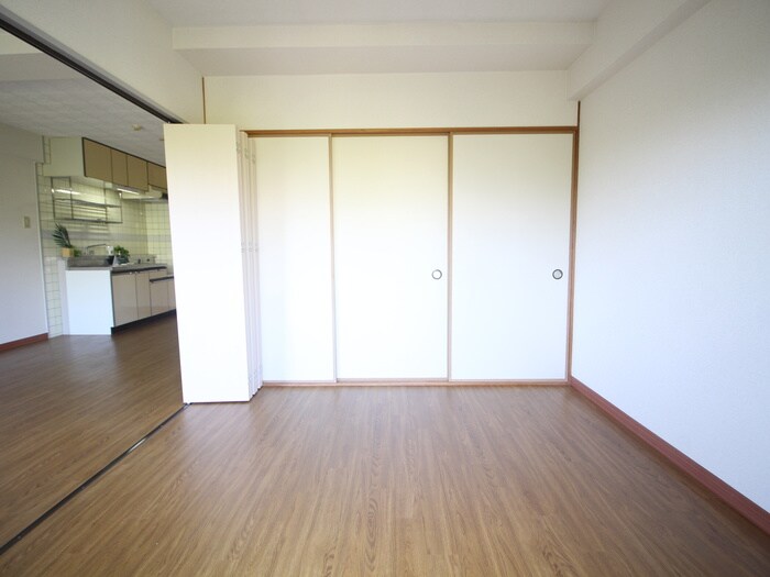 物件内観写真10　(居室)