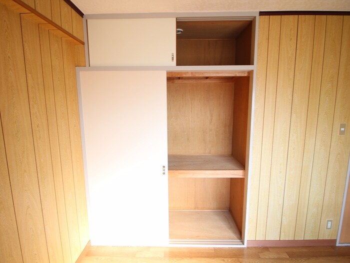 物件内観写真16　(収納)