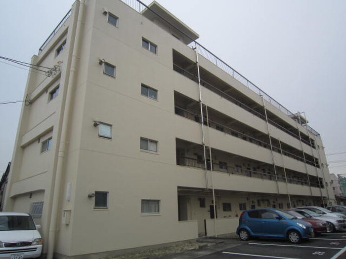 物件外観写真5　(エントランス部分)