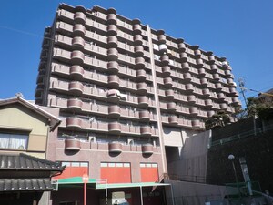 茶臼山ハイツ外観写真