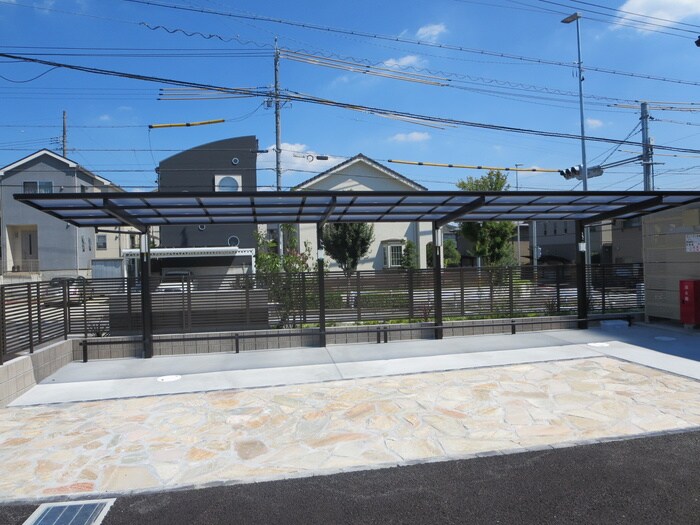 物件外観写真5　(駐輪場)