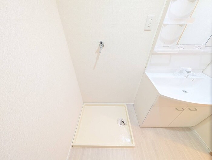 物件内観写真15　(洗濯機置場)