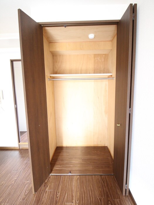 物件内観写真10　(収納)