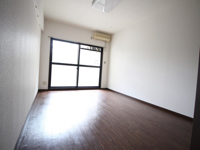 物件内観写真10　(内観写真)