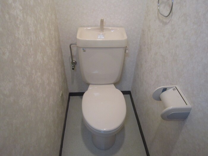 物件内観写真12　(トイレ)