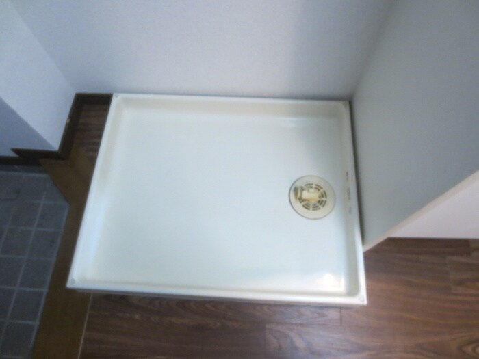 物件内観写真14　(洗濯機置場)