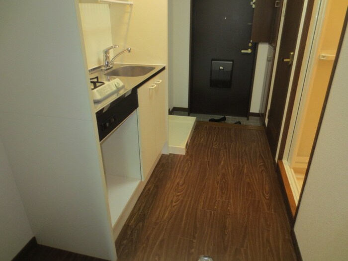 物件内観写真16　(廊下)