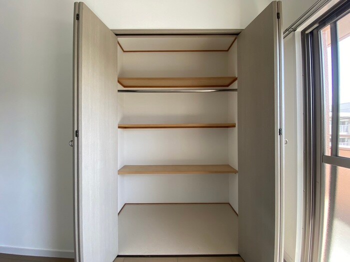 物件内観写真18　(収納)