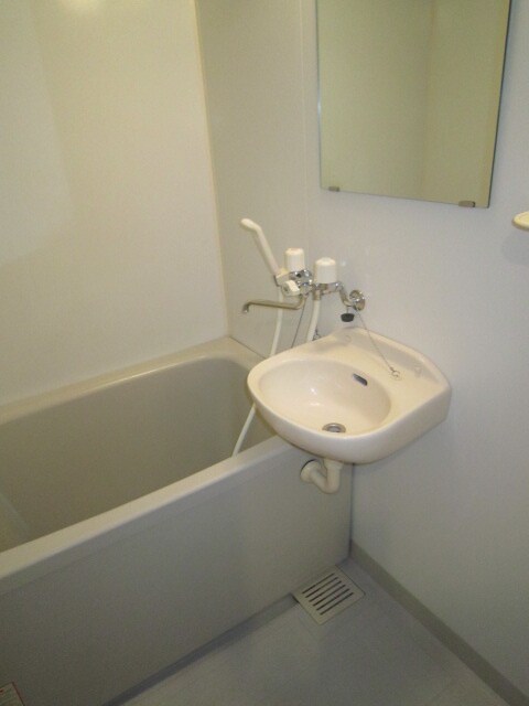 物件内観写真8　(バス／シャワールーム等)