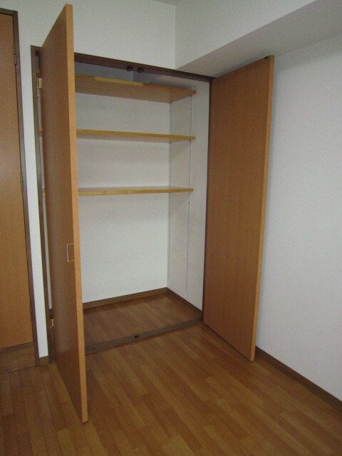 物件内観写真9　(収納)