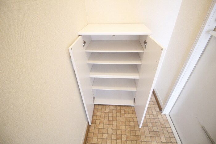 物件内観写真17　(靴箱)