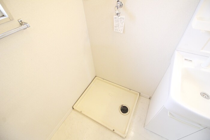 物件内観写真22　(洗濯機置場)