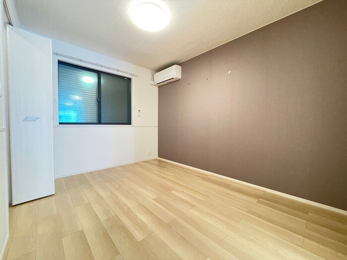 物件内観写真8　(居室)