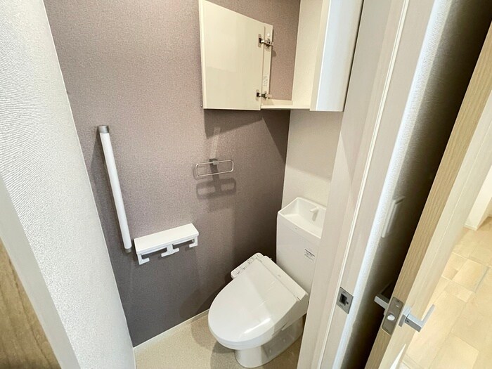 物件内観写真14　(トイレ)