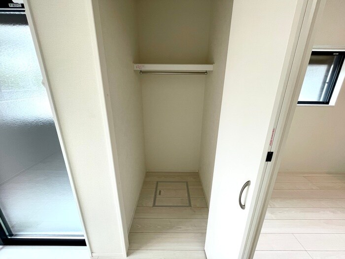 物件内観写真11　(収納)