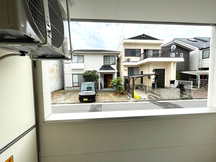 物件内観写真17　(室内からの展望)