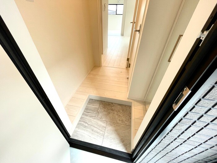 物件内観写真19　(玄関)