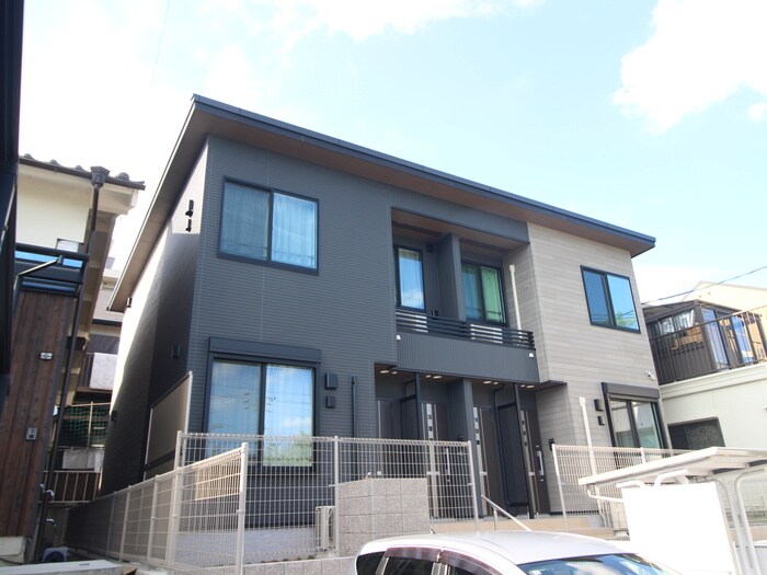 物件外観写真1　(外観写真)