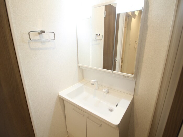 物件内観写真11　(洗面)