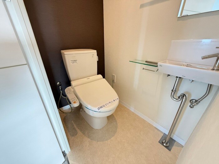 物件内観写真13　(トイレ)