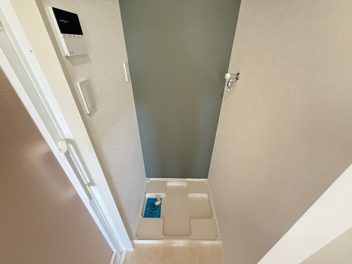 物件内観写真15　(洗濯機置場)