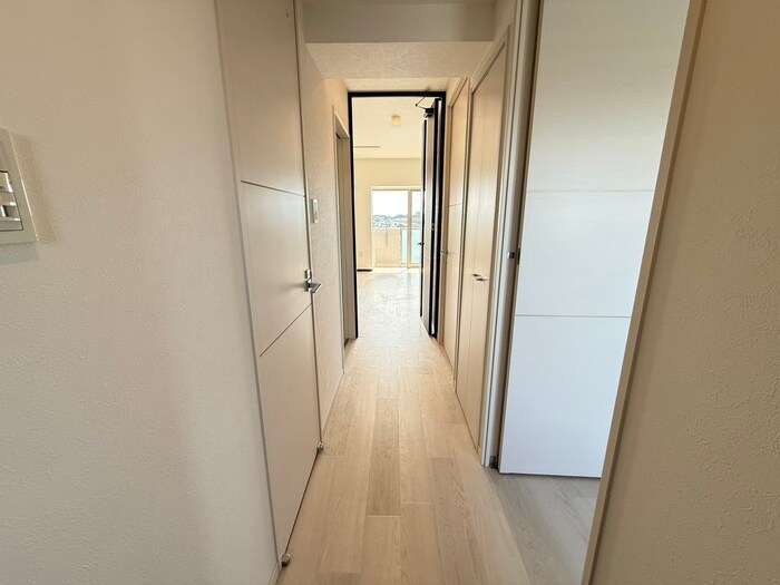 物件内観写真20　(廊下)