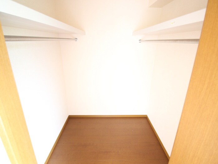 物件内観写真14　(収納)