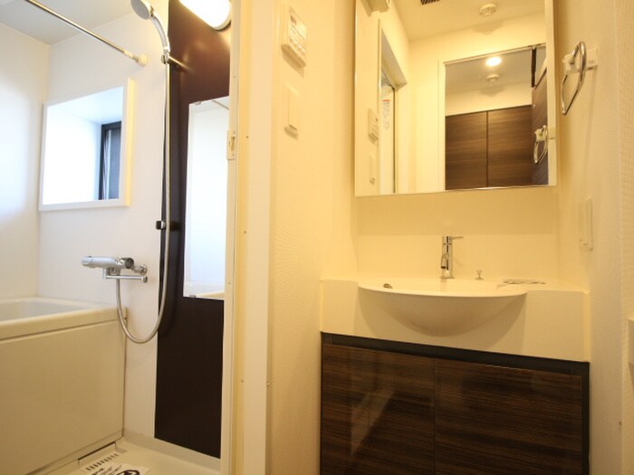 物件内観写真11　(洗面)