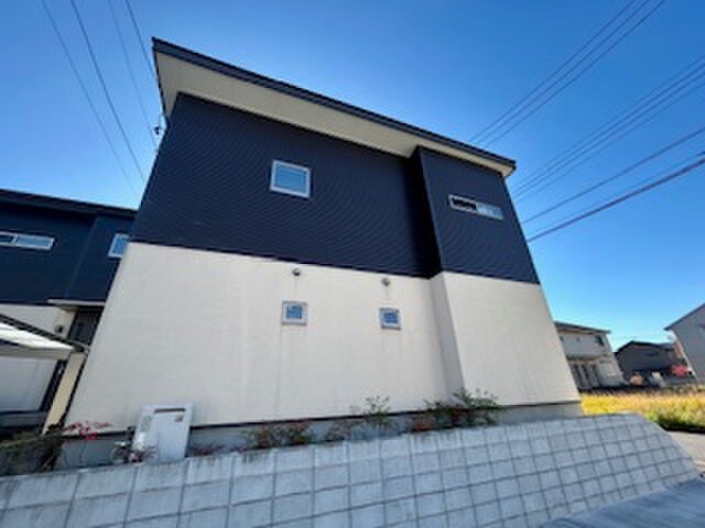 物件外観写真4　(外観写真)
