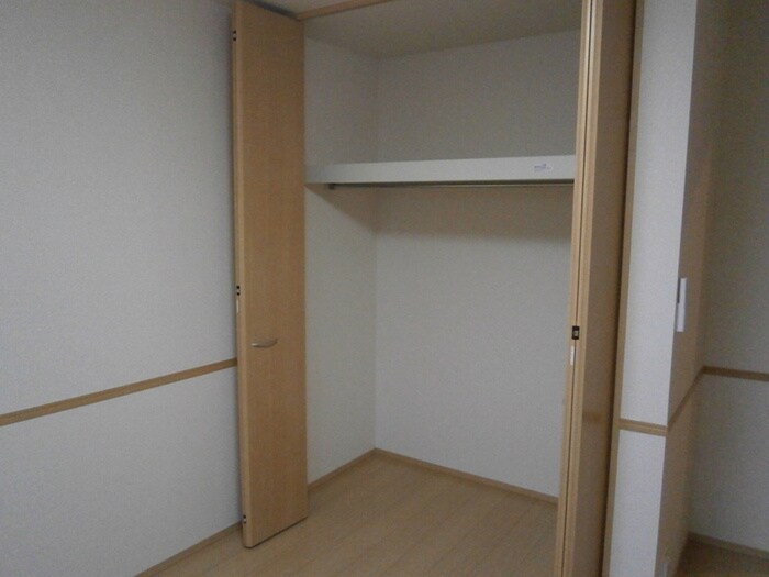 物件内観写真7　(収納)