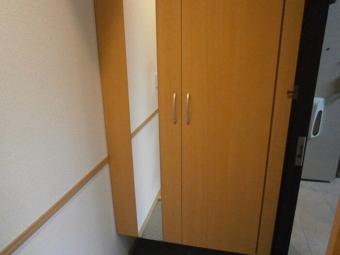 物件内観写真11　(靴箱)