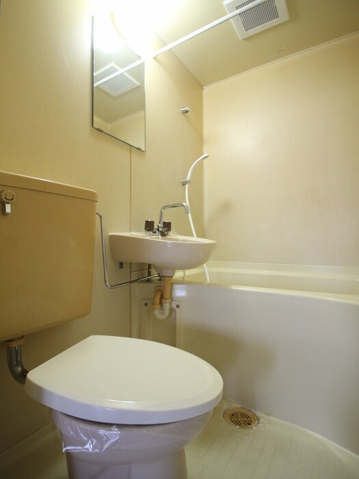 物件内観写真12　(バス／シャワールーム等)