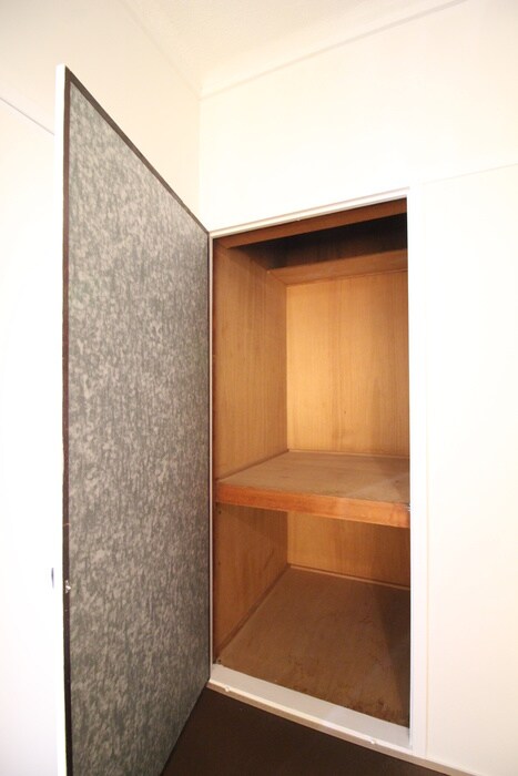 物件内観写真21　(収納)