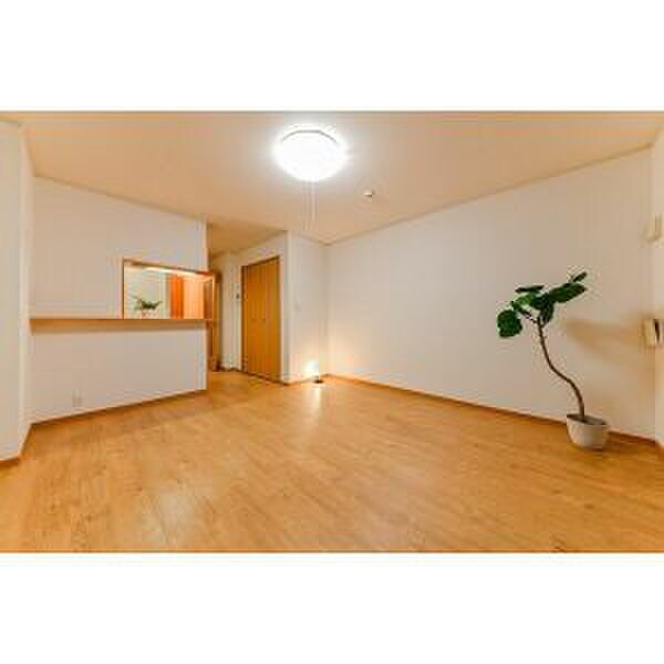 物件内観写真10　(内観写真)