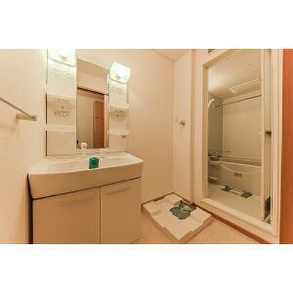 物件内観写真12　(洗面)