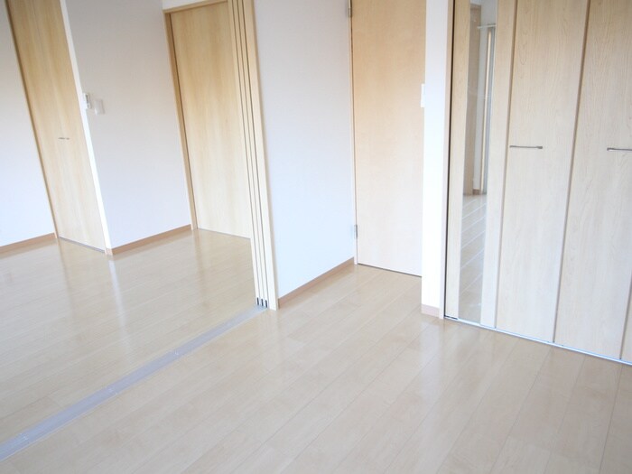 物件内観写真16　(居室)