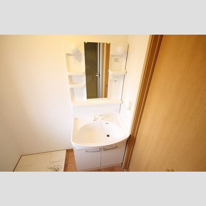 物件内観写真6　(洗面)