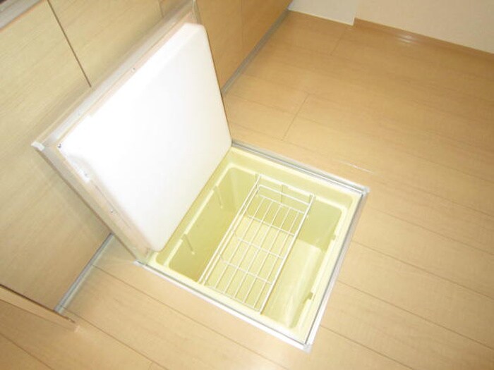 物件内観写真15　(収納)