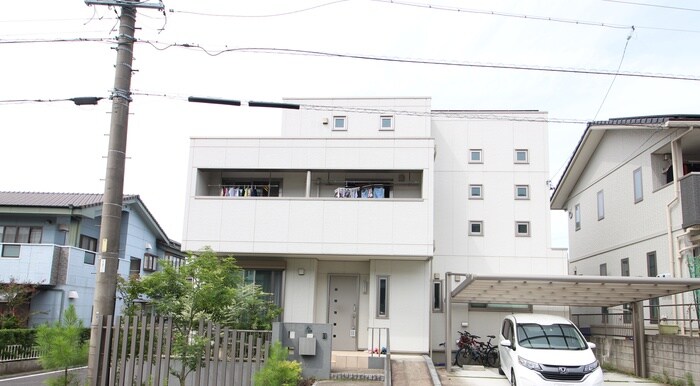 物件外観写真1　(外観写真)