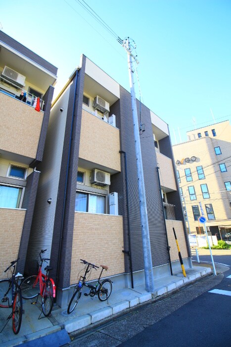 物件外観写真2　(外観写真)