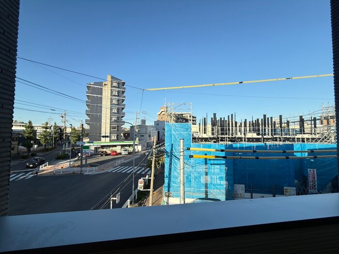 物件内観写真16　(室内からの展望)