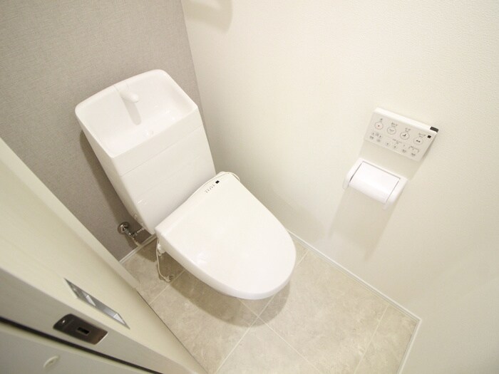 物件内観写真14　(トイレ)