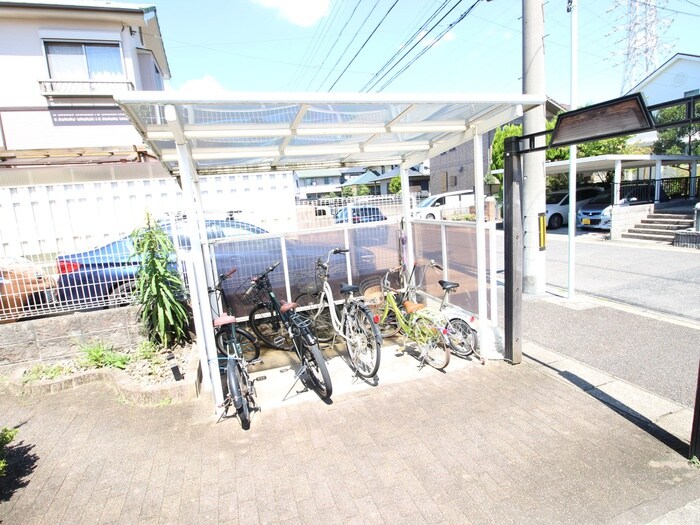 ミモザ館の駐輪場