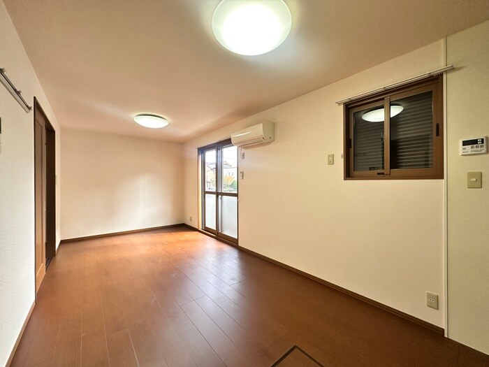 物件内観写真6　(居室)