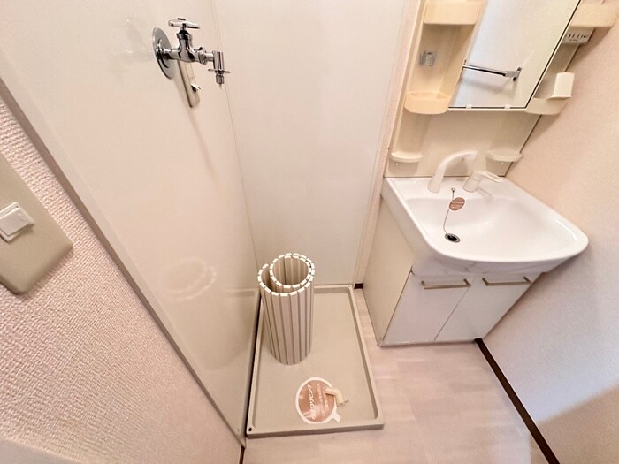 物件内観写真14　(洗濯機置場)