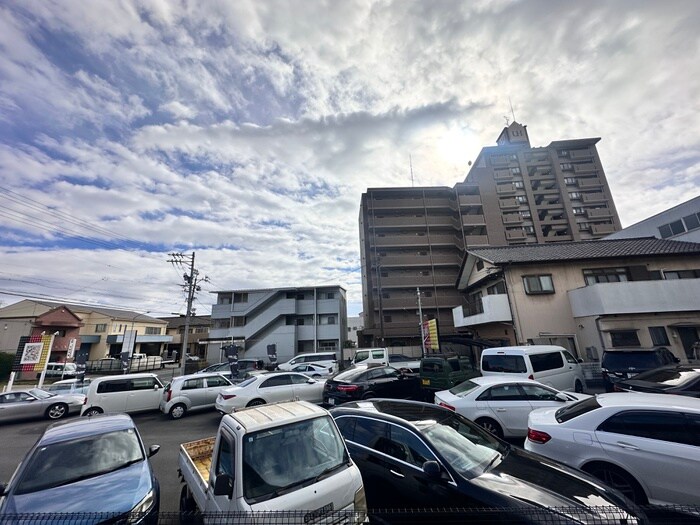 物件内観写真20　(室内からの展望)