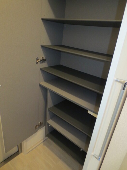 物件内観写真16　(靴箱)