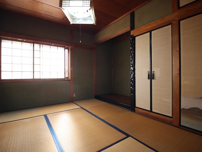 物件内観写真8　(居室)