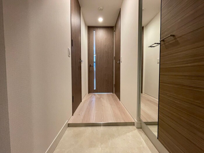 物件内観写真14　(廊下)